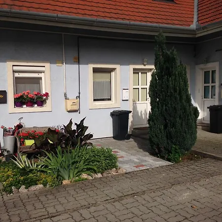 Daja Haz Apartment Heviz Exterior photo